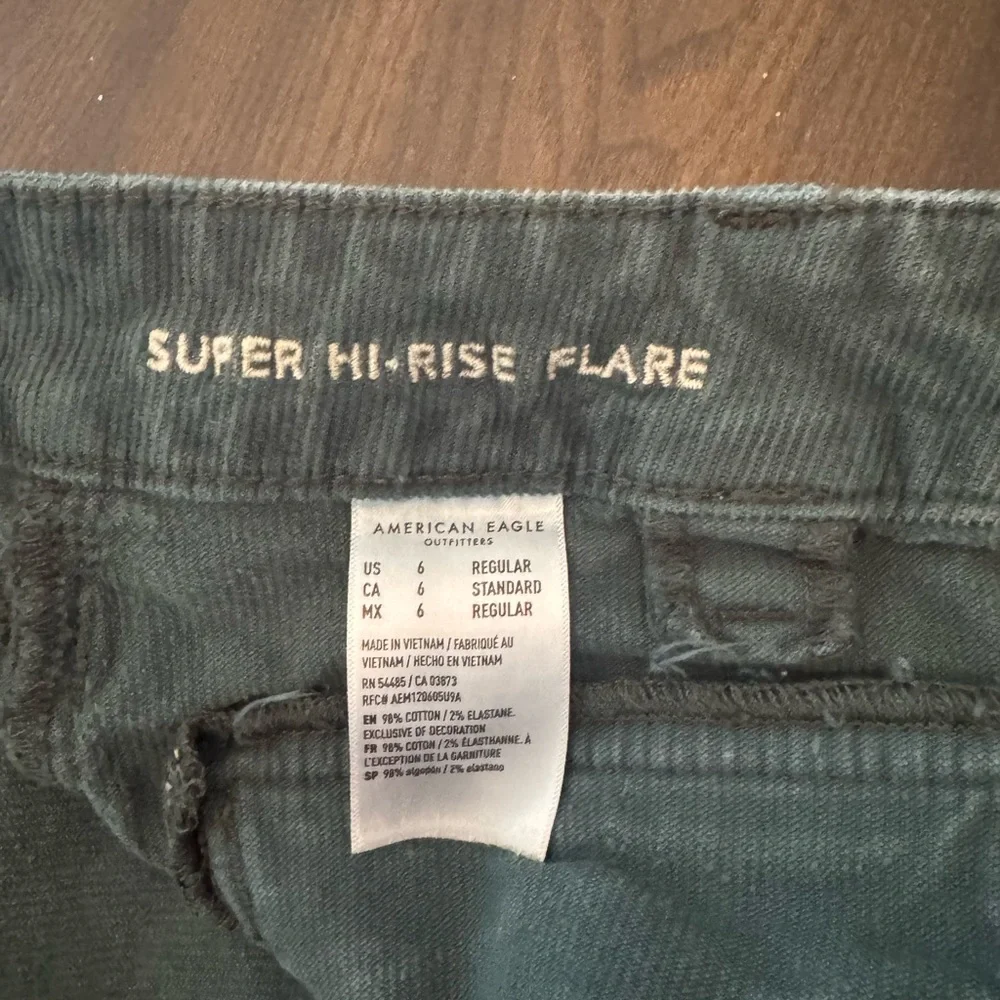 American Eagle Outfitters Olive Flare Pants - Picture 6 of 9